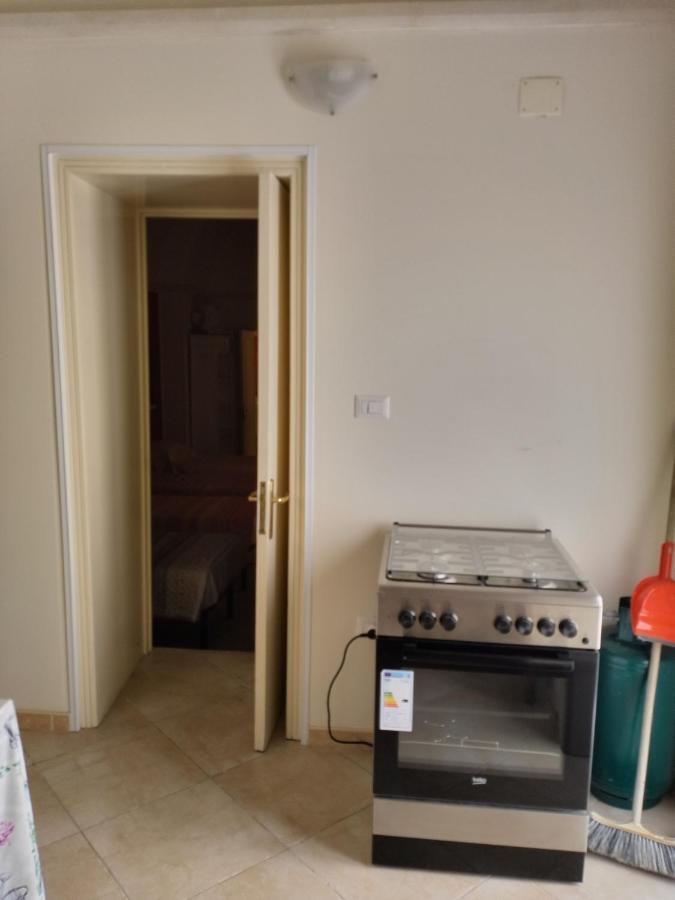 Palazzo Costantini Bed & Breakfast San Donato di Lecce Luaran gambar