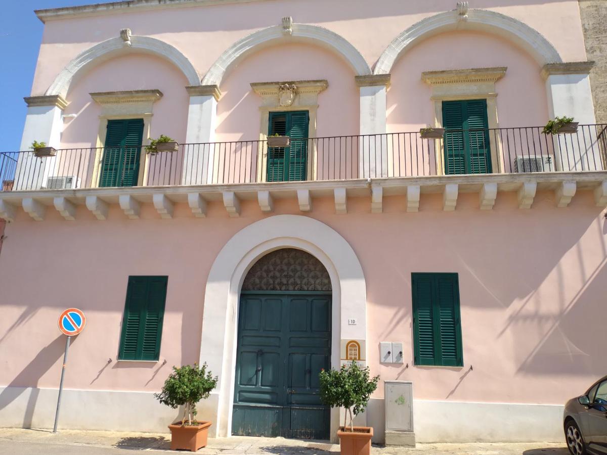 Palazzo Costantini Bed & Breakfast San Donato di Lecce Luaran gambar